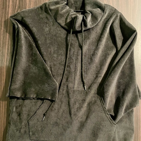 Black Cowl Neck Casual Top - Picture 3 of 3